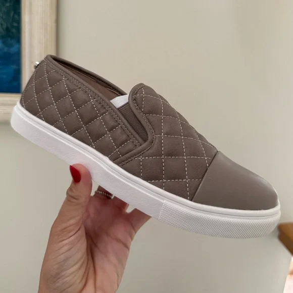 Steve Madden Zaander Slip-On Sneakers in Gray - Picture 1 of 6